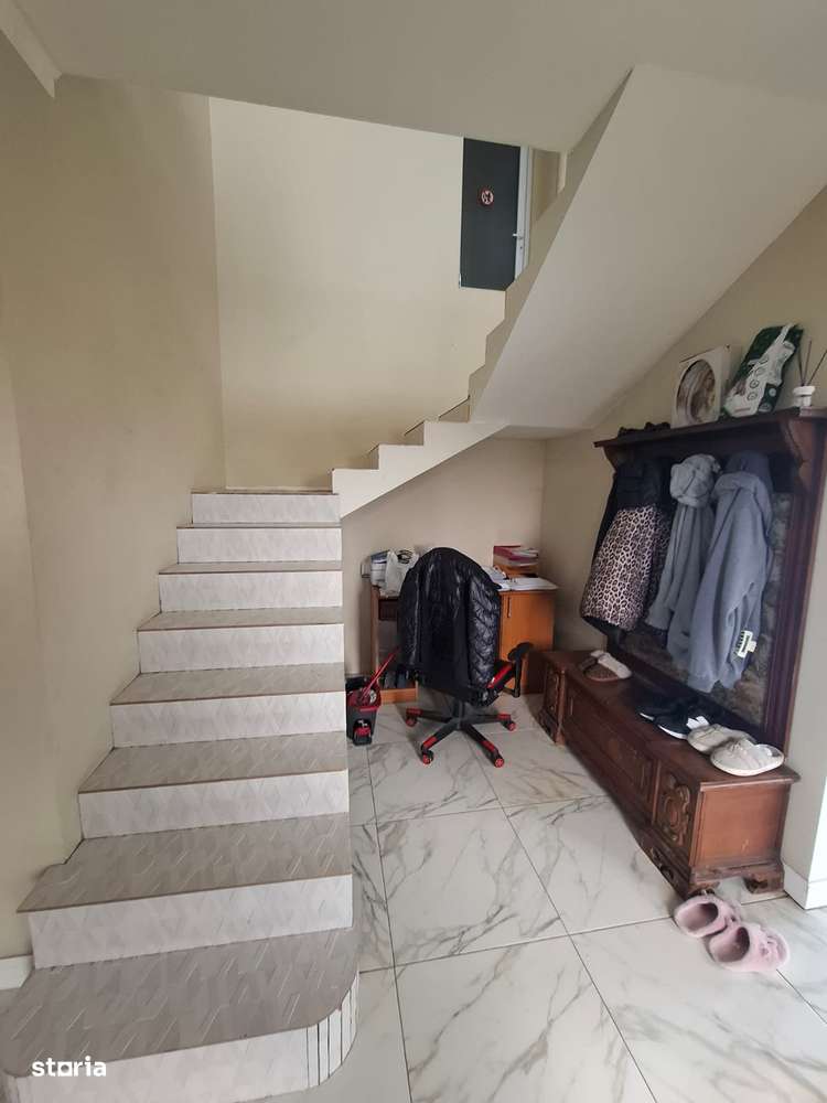 Vand casa 5 camere in Vladimirescu ID: RH-44381-14