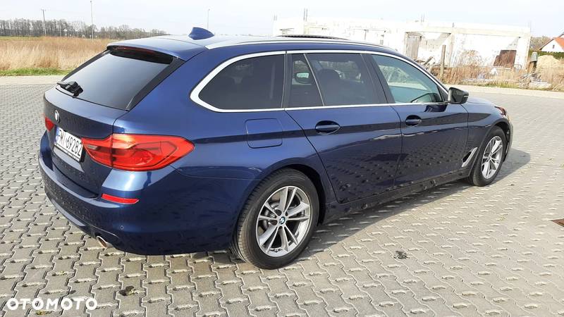 BMW Seria 5 520d xDrive Touring - 18