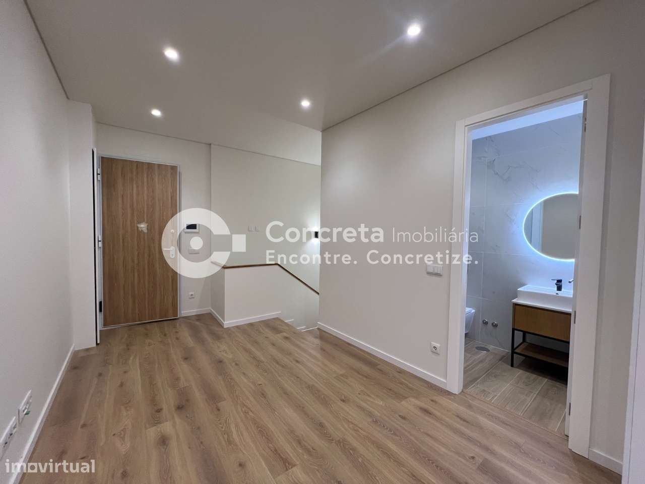 Apartamento T1 Duplex novo no centro histórico de Braga - Grande imagem: 2/24