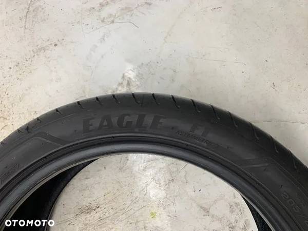 Opona GoodYear Eagle 235/45 R17  L - 176 - 2