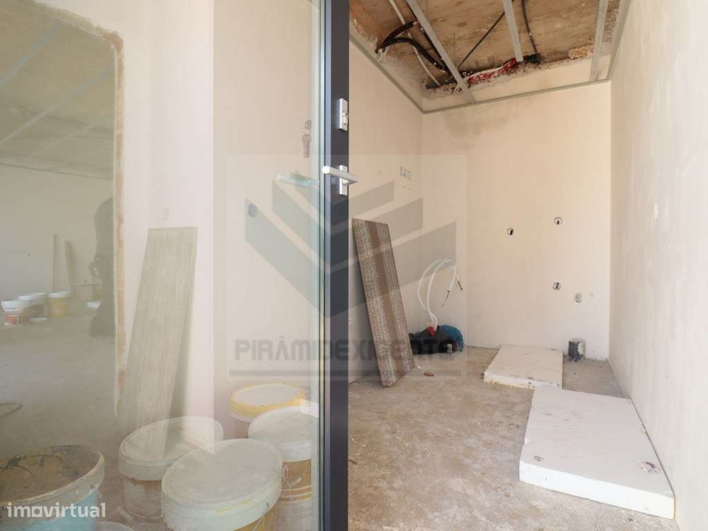 Moradia, Lavandaria, Piscina, Excelente Localização AZEITÃO!-8