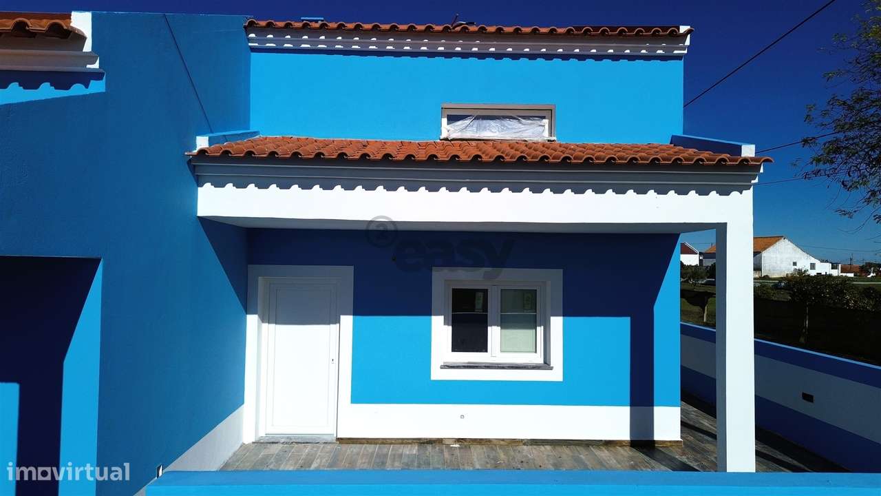 Moradia T2 com Garagem Dupla e Espaço Exterior em Ermidas-Sado - Grande imagem: 4/31