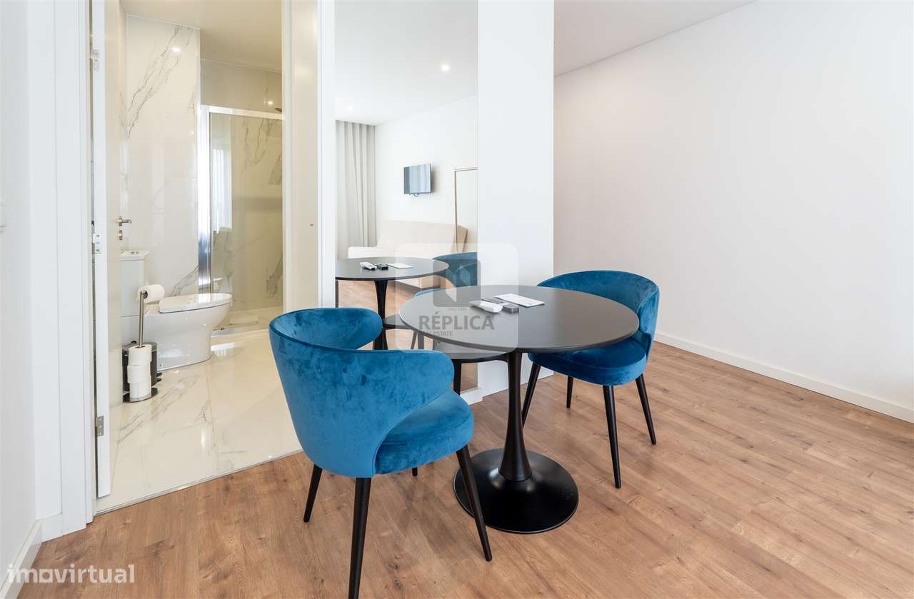 Apartamento T0 Renovado no Centro do Porto | Investimento com Rentabil - Grande imagem: 4/17