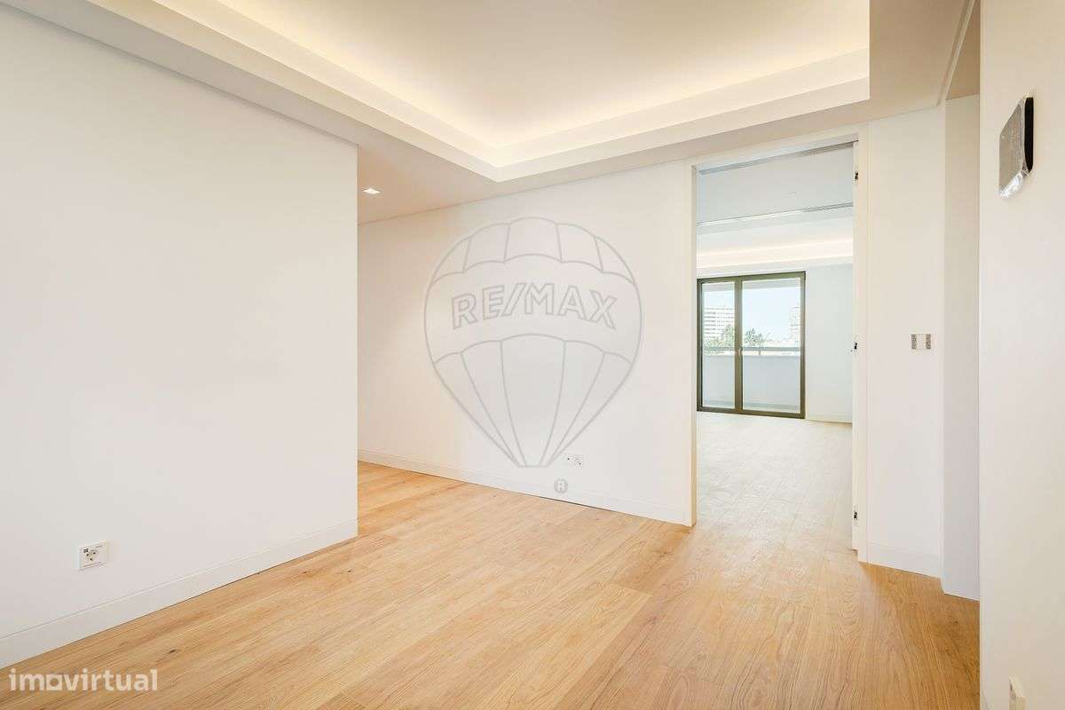 Apartamento T4 para venda - Grande imagem: 3/33