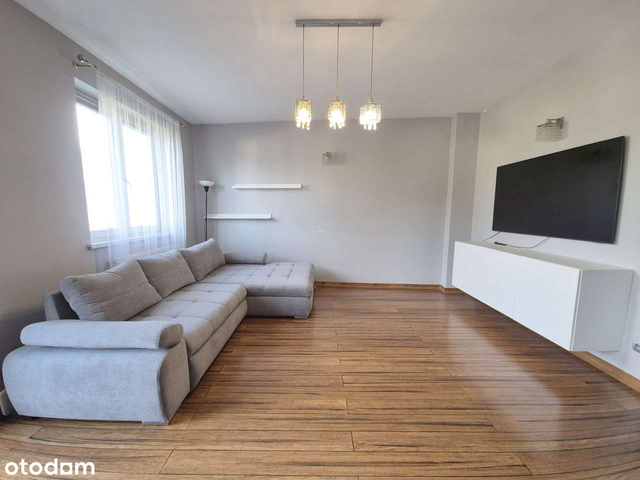 mieszkanie 64 m2 dobra lokalizacja– 3 pokoje, balkon,miejsce postojowe-2