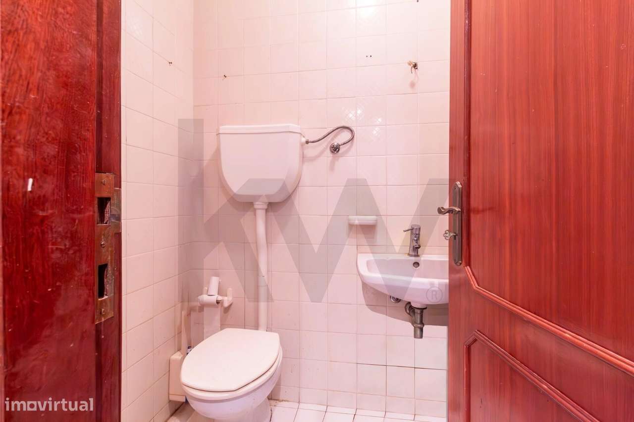 Apartamento T2 em Mafamude – Localização Privilegiada com Vistas Desaf-5