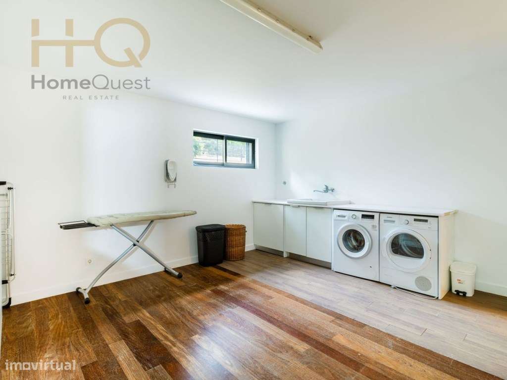 Moradia T4+2 Bairro da Martinha-28