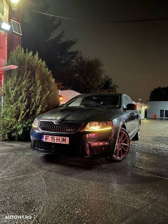 Skoda Octavia 2.0 TDI DSG RS - 7