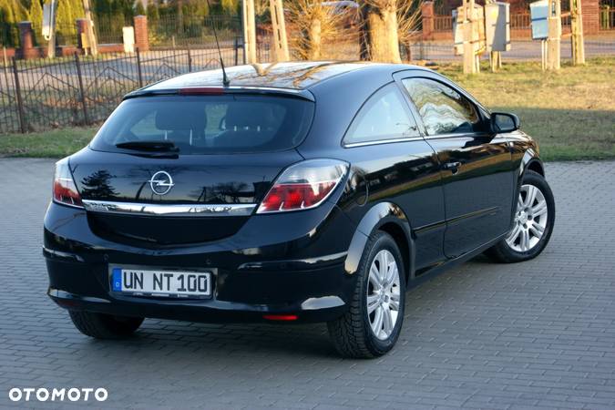 Opel Astra GTC 1.6 Edition - 11