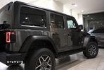 Jeep Wrangler - 8