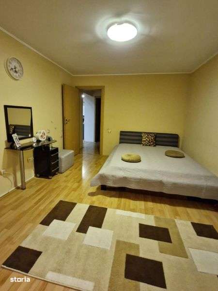 Apartament de inchiriat 4 camere - Imagine principală: 5/8