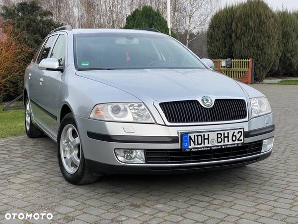 Skoda Octavia 1.8 T FSI Elegance - 3