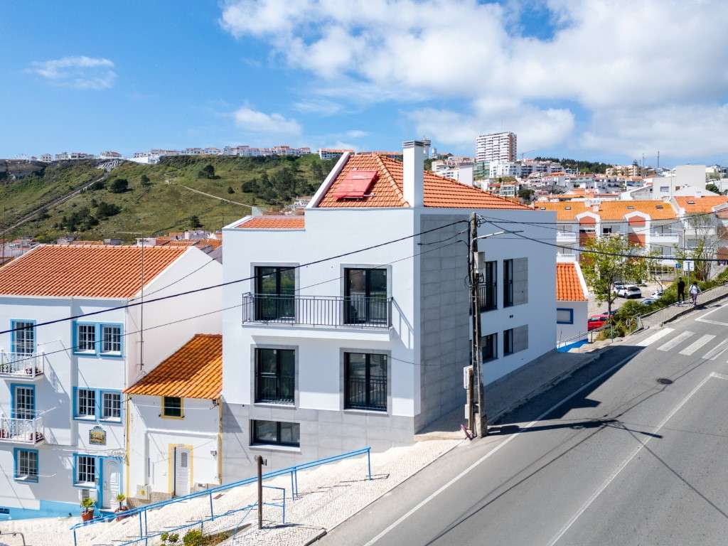 Apartamento T1 renovado com excelentes acabamentos na Nazaré-36