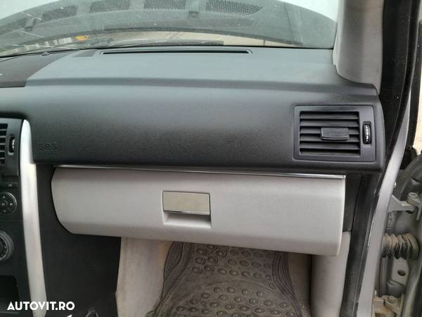 Dezmembrari  Mercedes-Benz B-CLASS (W245)  2005  > 2011 B 180 CDI (24 - 8