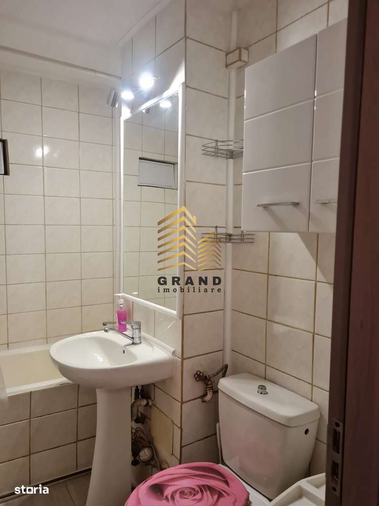 Se inchiriaza apartament zona Decebal etaj 1 - Imagine principală: 5/10