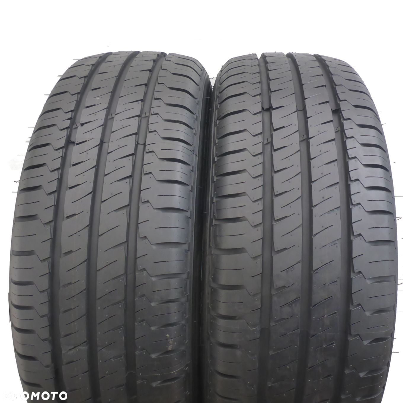 4 x HANKOOK 235/65 R16 C 115/113R Vantra LT Lato 9mm - 3