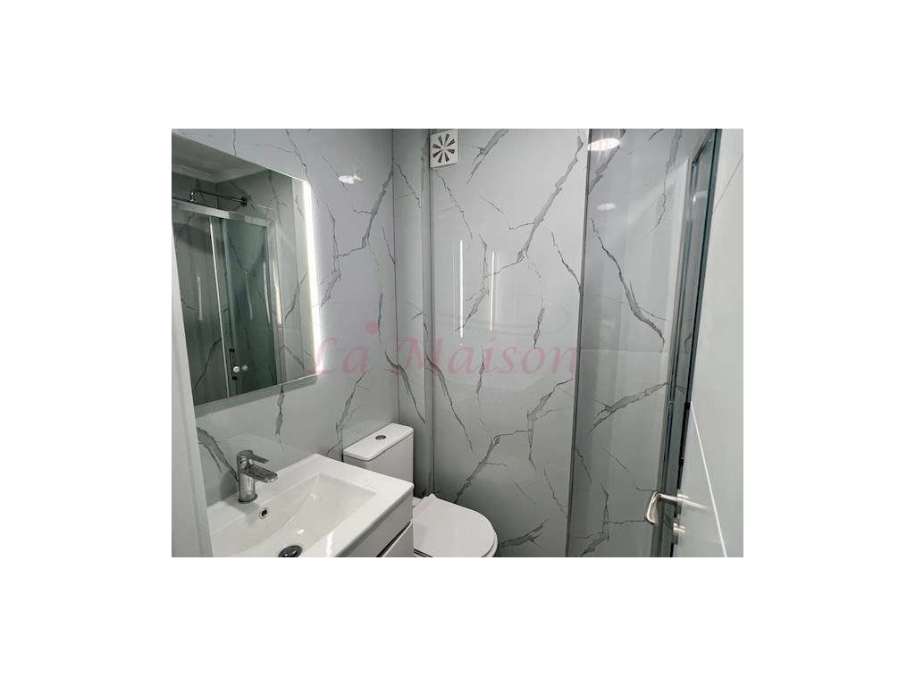 T2 Totalmente Remodelado em Benfica-8