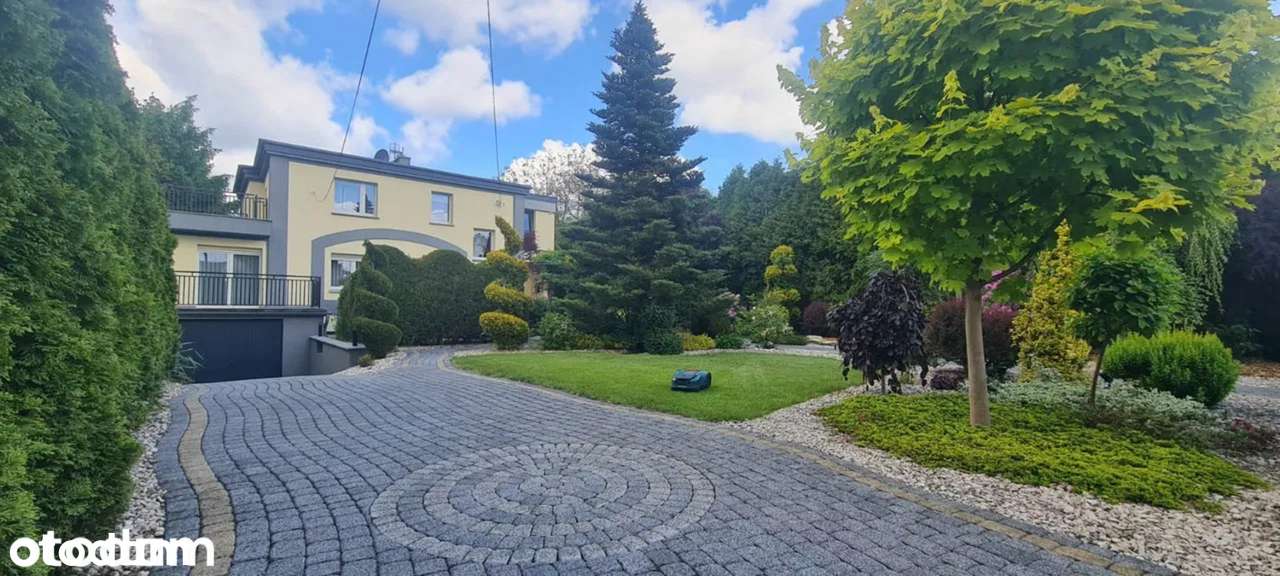 Funkcjonalny dom z ogrodem w sercu Kędzierzyna
