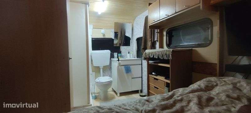 Caravana c/avançado em madeira T1 com jardim Sobreda - Grande imagem: 4/6