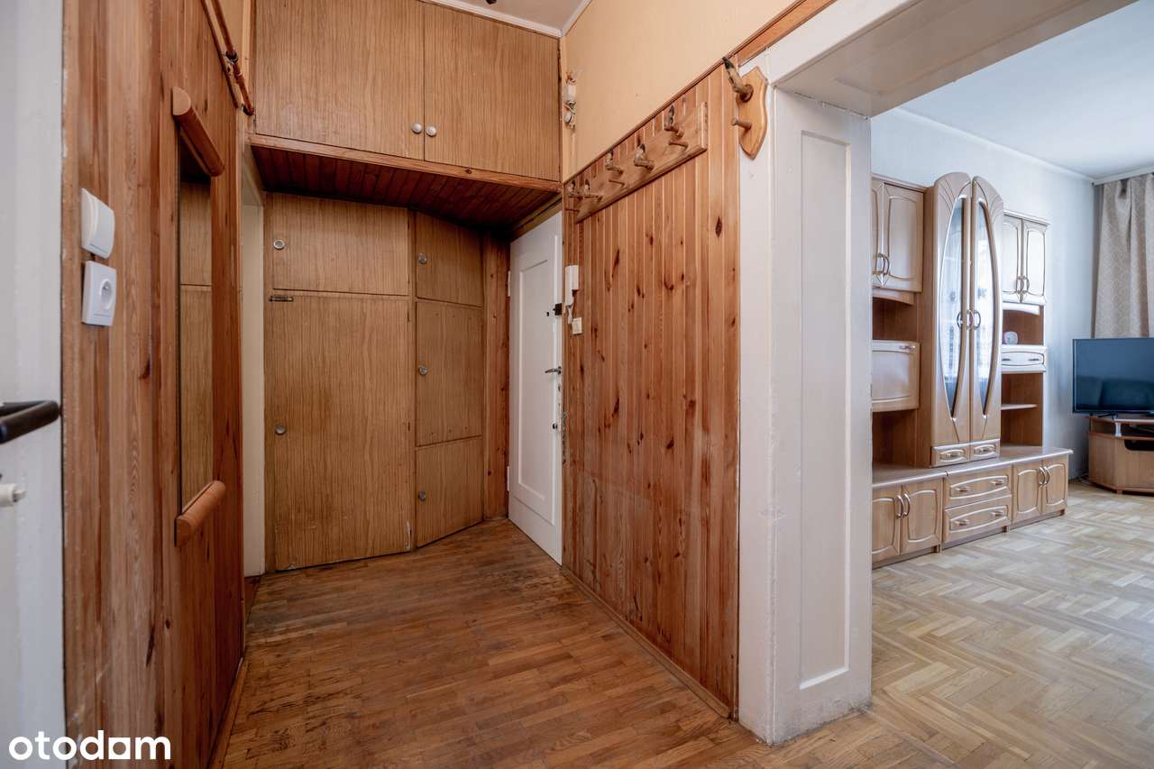 3 pokoje ul. Hallera-11