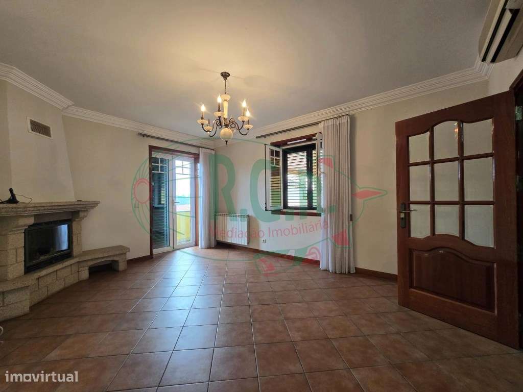 Moradia T4 | 4 Frentes | Jovim - Grande imagem: 2/56