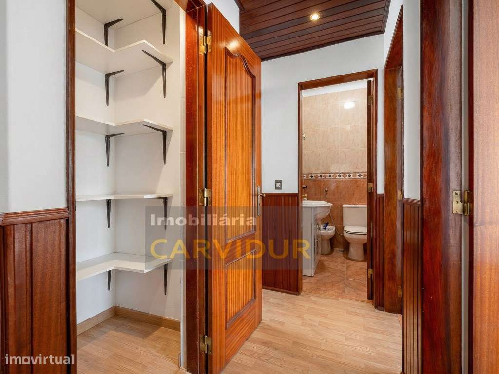 Moita T3 Boas áreas e excelente localização-22