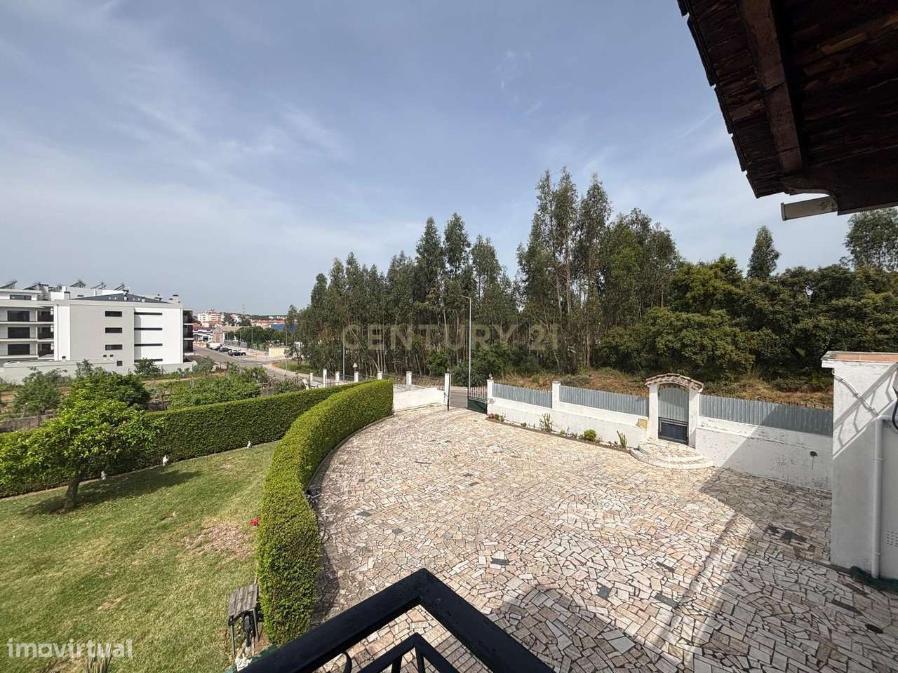 Moradia com Piscina - Entroncamento-13