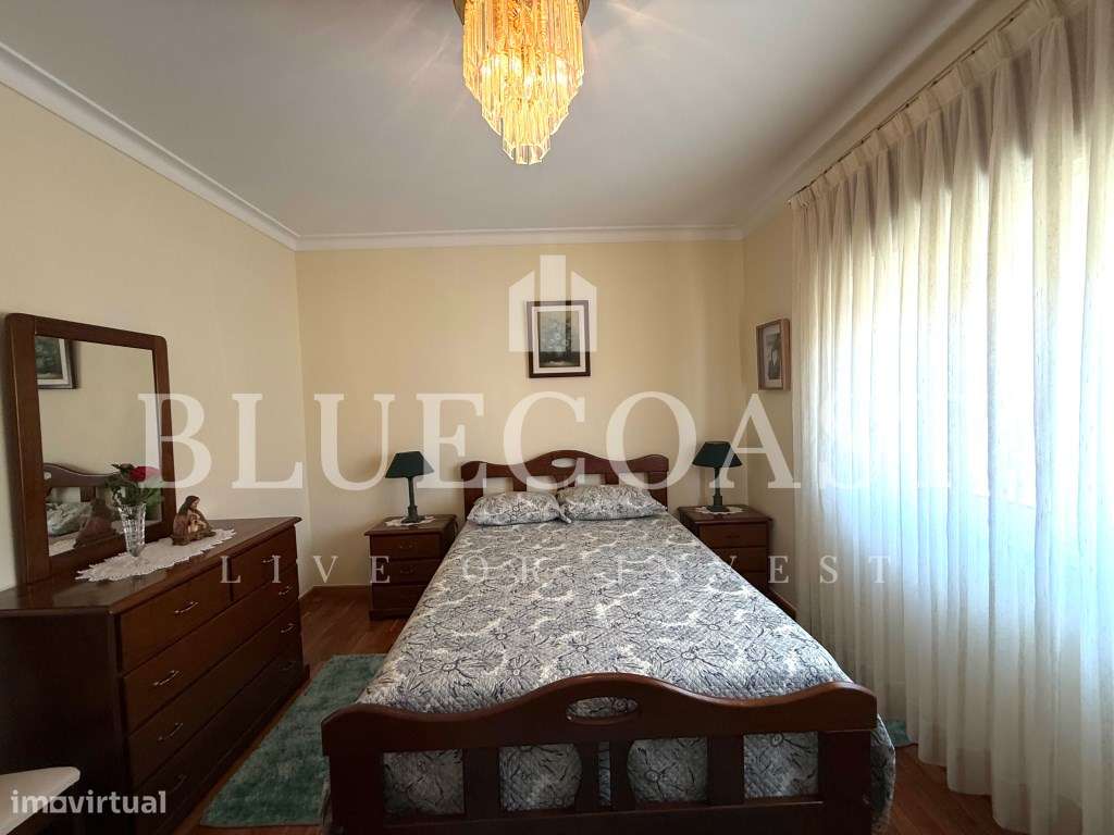 Moradia V4 com 3 Pisos - Espaço e Conforto-30