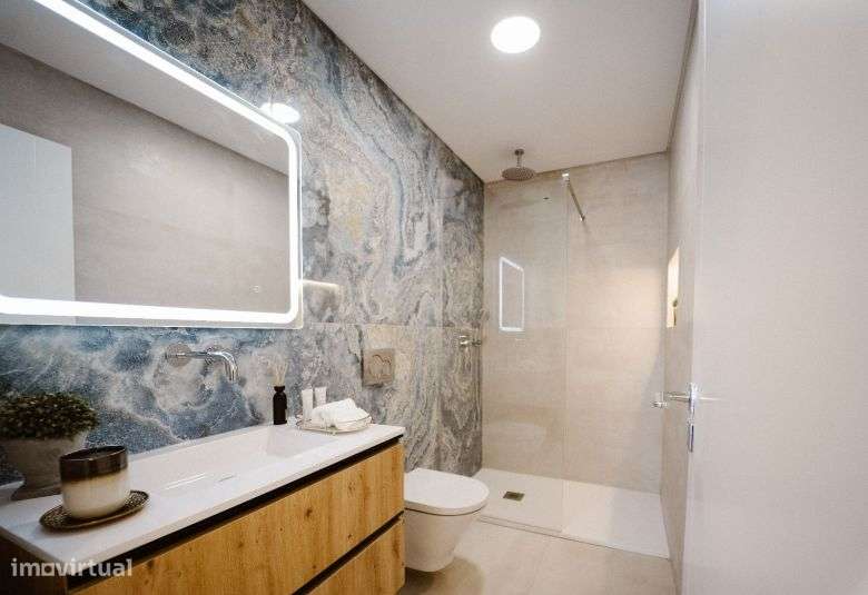 Moradia Independente T4 na Herdade da Aroeira com piscina, garagem a 2-39