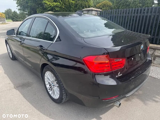 BMW Seria 3 318d Luxury Line - 3