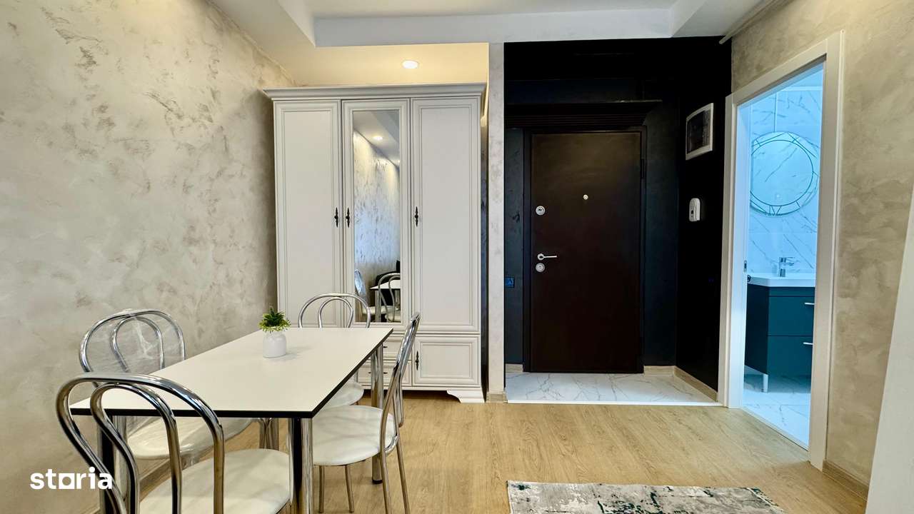 COSMOPOLIS - Garsoniera mobilata si utilata, vedere piscina-4