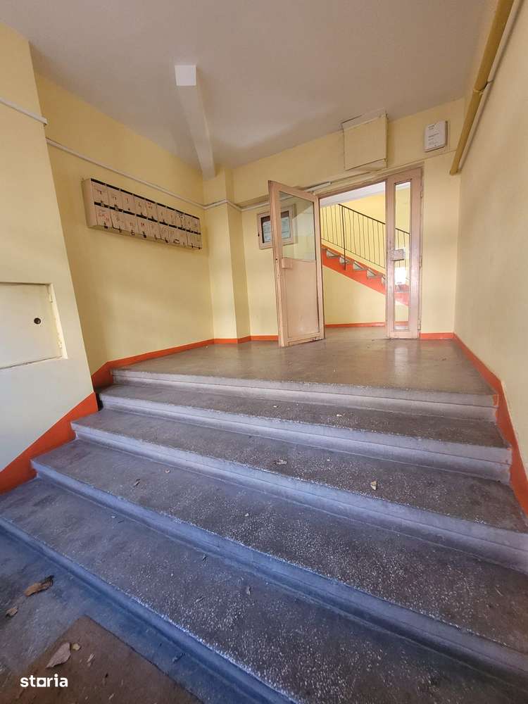 Apartament 3 camere langa Liceul Nr.7 | Micro 16-18