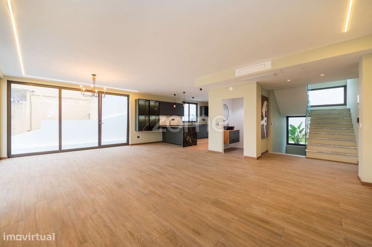 Moradia individual T3 na Amoreira (Cascais)-35