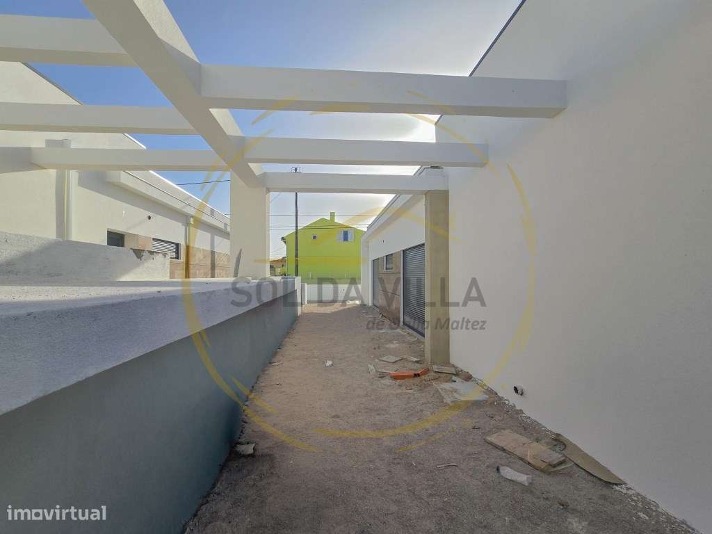 Moradia com piscina T3+1 - Fernão Ferro, Seixal - 550.000€-12