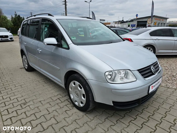 Volkswagen Touran 1.6 FSI Basis - 6