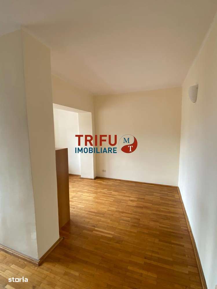 Apartament 4 camere cu scara interioara de vanzare zona Centru - Imagine principală: 5/12