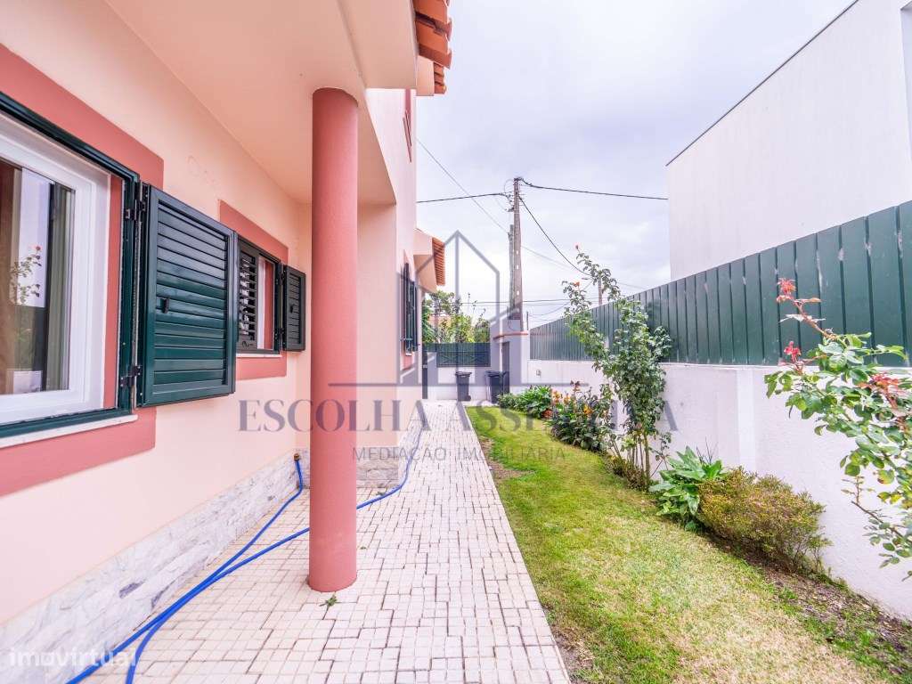 Elegância e Exclusividade na Aroeira - Moradia com Piscina, Jardim ...-57