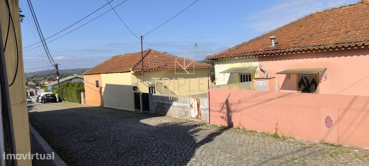 Casa com 3 inquilinos e Terreno -  Monte Sta Cruz - Grande imagem: 5/26