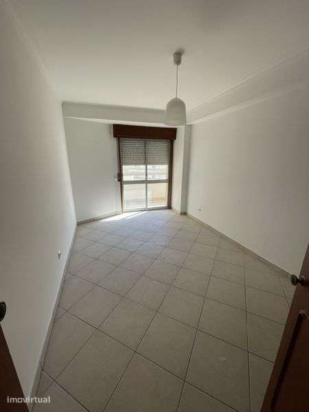 T3 arrendamento edificio tridente Faro - Grande imagem: 5/11