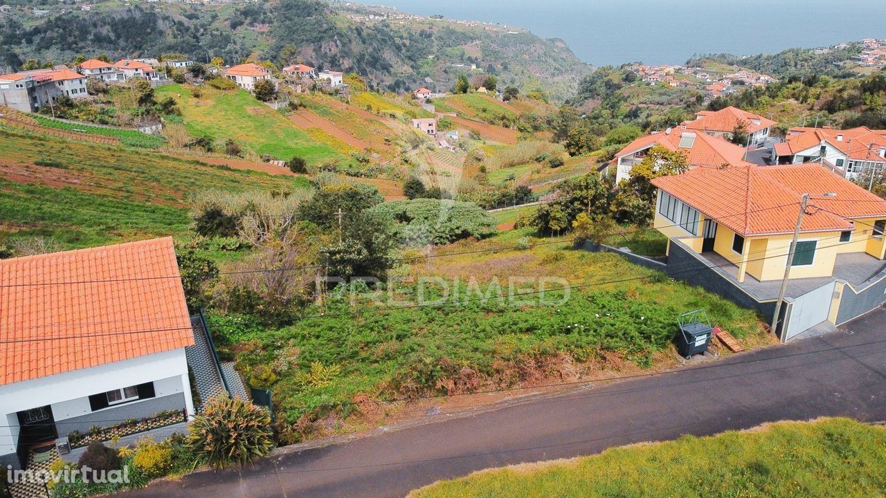 Terreno com  1460m2 em Santana