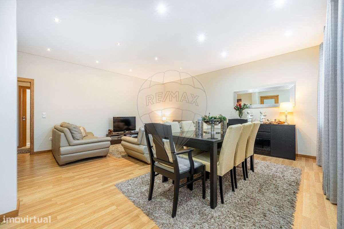 Moradia T7 para venda - Grande imagem: 5/33