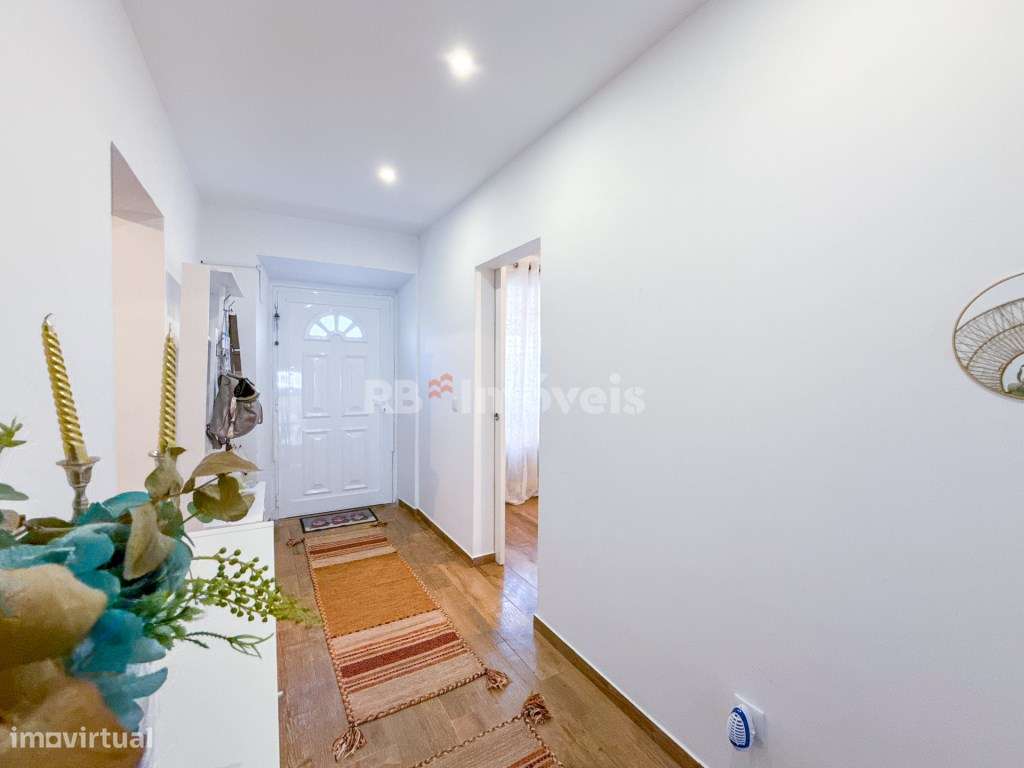 Moradia T2 térrea, inserida em terreno misto com 1720 m2, perto da ... - Grande imagem: 5/34