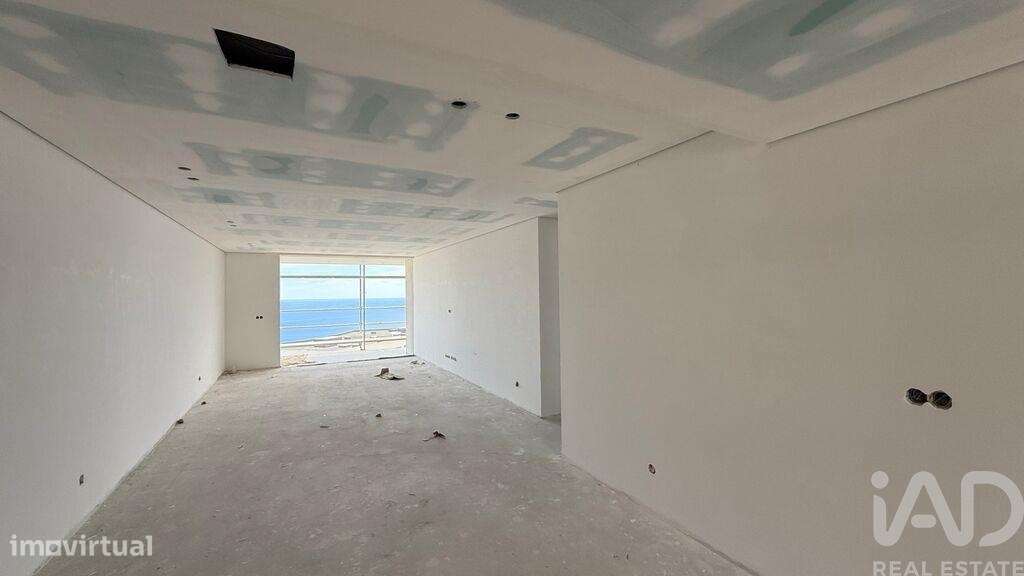 Apartamento T2 em São Martinho de 117,00 m2 - Grande imagem: 2/17
