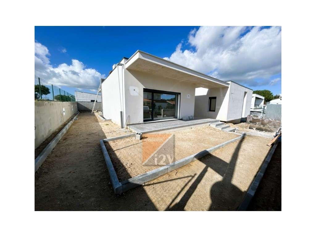 Moradia Térrea T3 Leiria-0