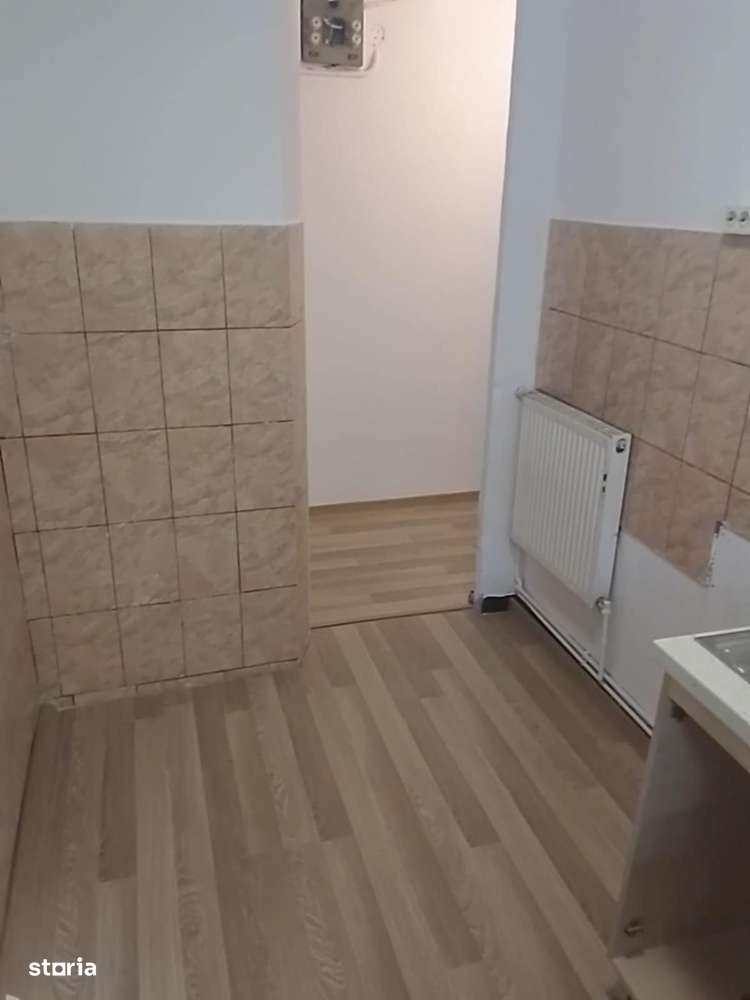 Apartament de 3 camere zona ASTRA,str Calea Bucuresti - Imagine principală: 4/7
