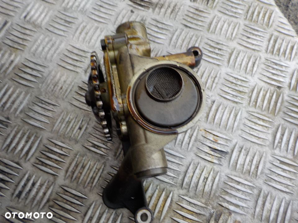 Pompa oleju Audi vw  2.8 30v ack alg  A4 b5  A6 c5 a8 d2 passat b5 superb 078115105 - 2