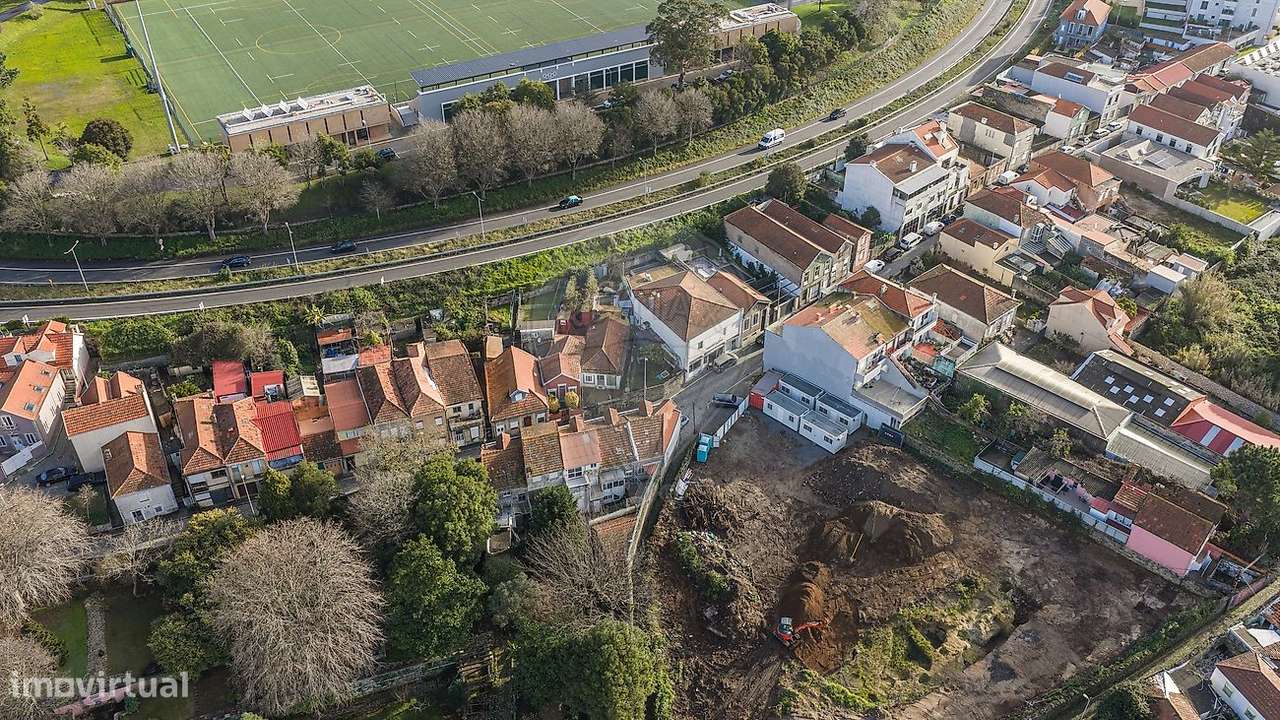 Moradia térrea T2, com jardim, na Foz do Douro!-10