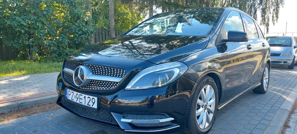 Mercedes-Benz B W246 180 (CDI) d 7G-DCT AMG Line 2014