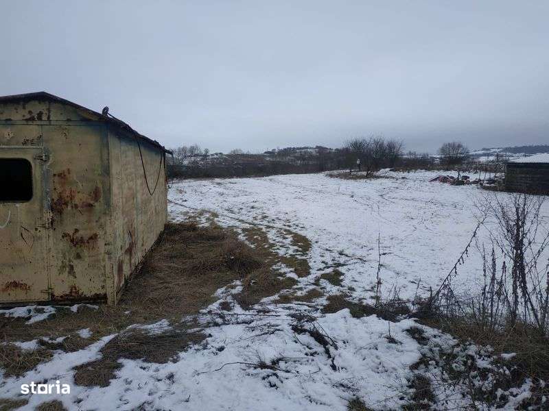 teren intravilan - Imagine principală: 4/4