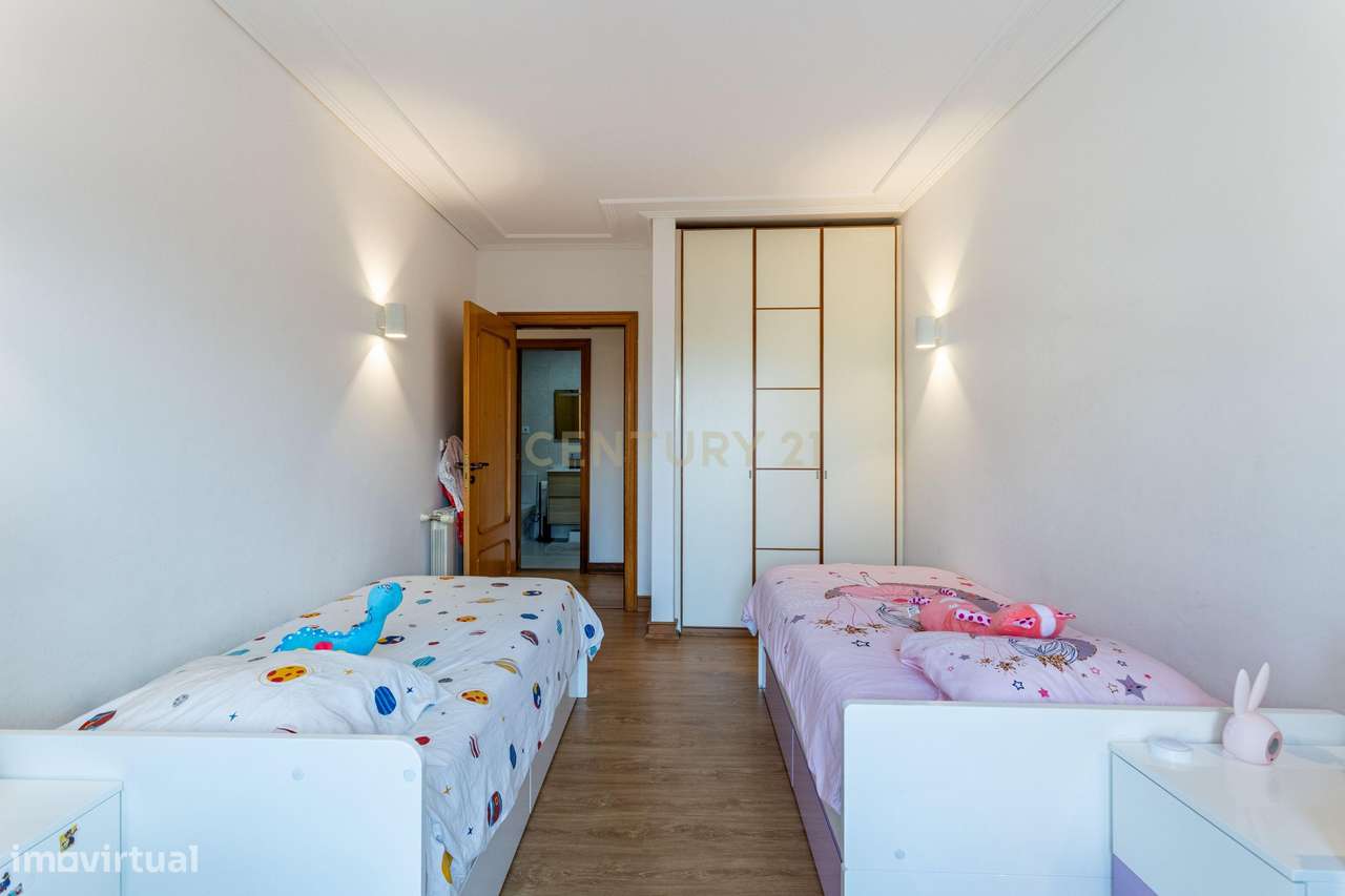 Apartamento T2 na Urbanização Real Forte-16